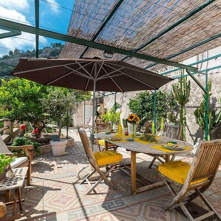 La maison des vacances Menton Extérieur photo