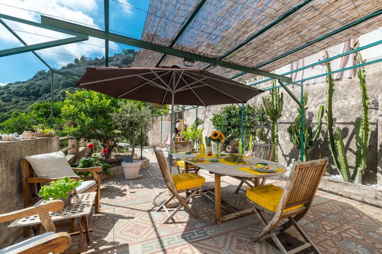 La maison des vacances Menton Extérieur photo